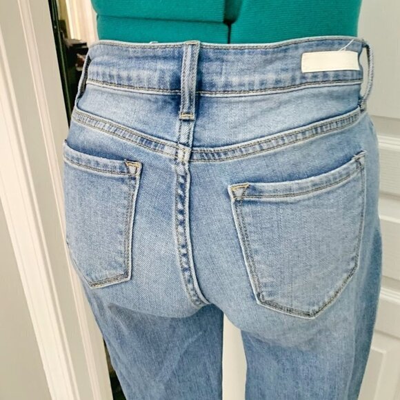 Cello Medium Wash Hi Rise Distressed  Raw Hem Stretch Skinny Cropped Jeans - Picture 8 of 13